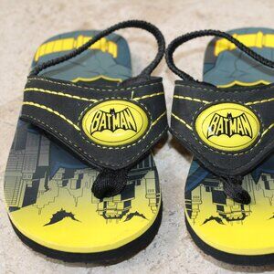 Boys Batman LIGHT-UP Flip Flops
